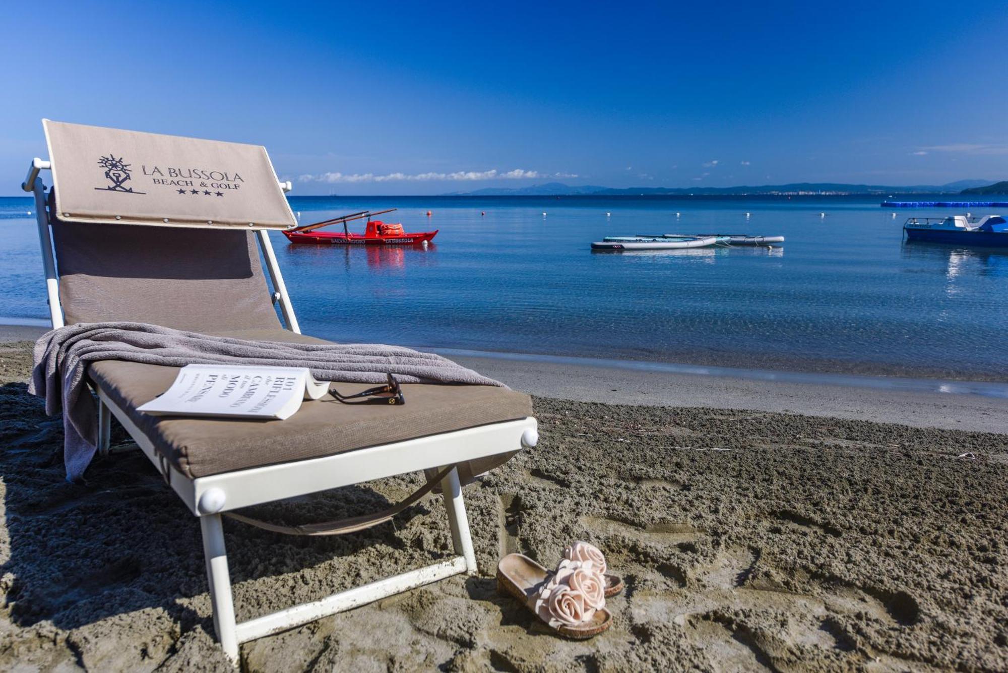 La Bussola Beach Hotel Пунта Ала Екстериор снимка